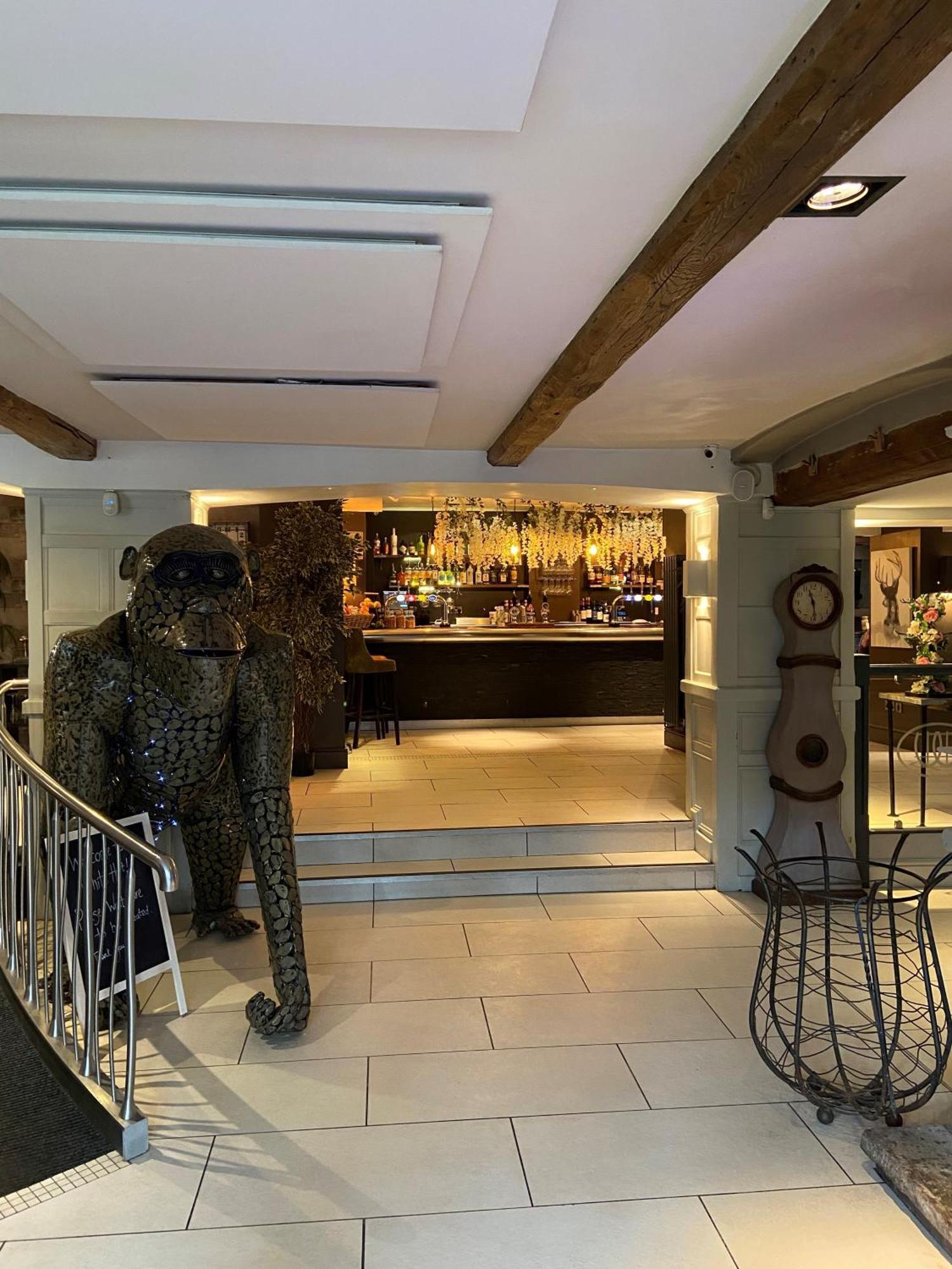 The White Hart Hotel Uttoxeter ภายนอก รูปภาพ