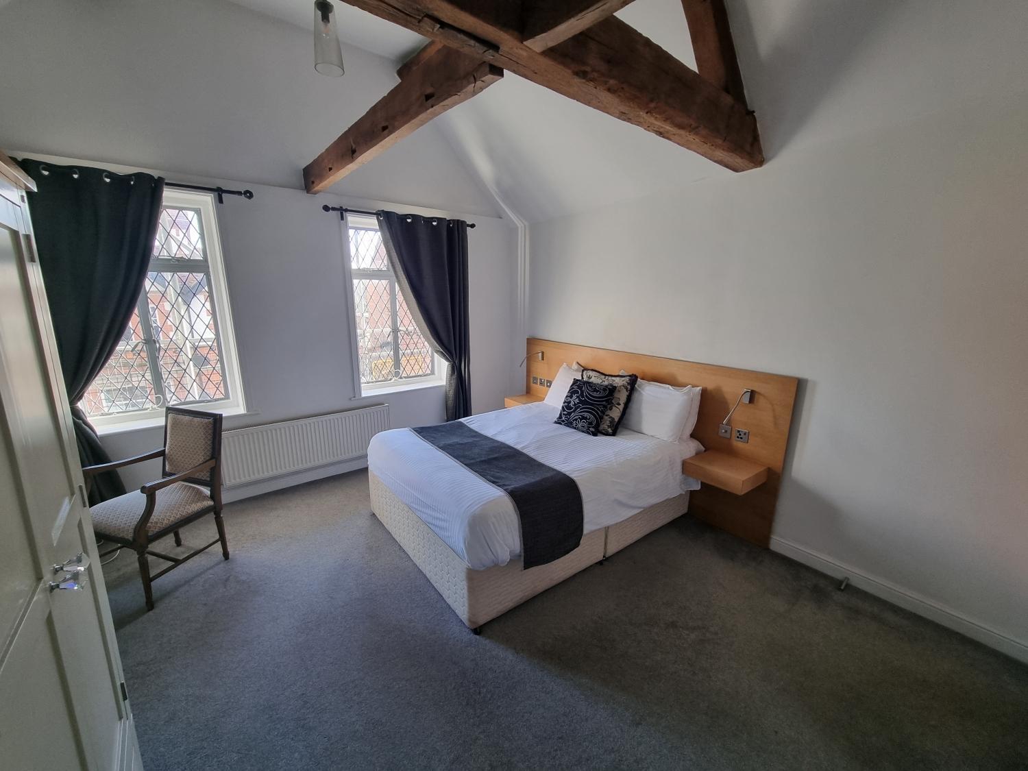 The White Hart Hotel Uttoxeter ภายนอก รูปภาพ