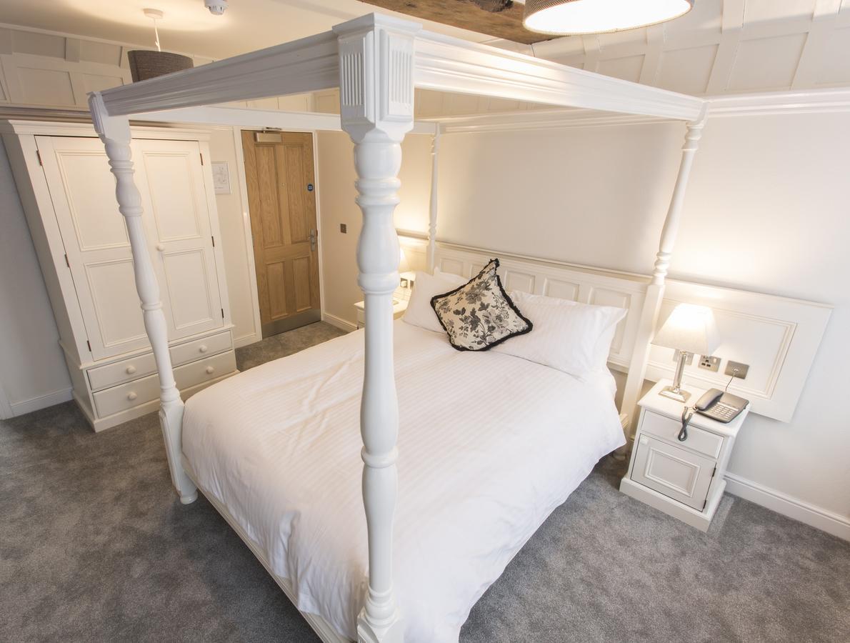The White Hart Hotel Uttoxeter ภายนอก รูปภาพ