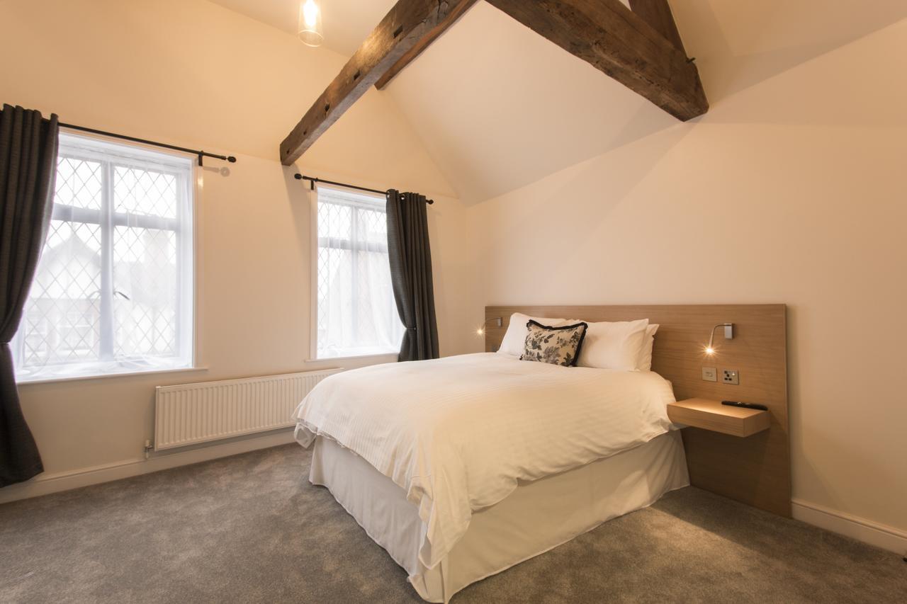 The White Hart Hotel Uttoxeter ภายนอก รูปภาพ